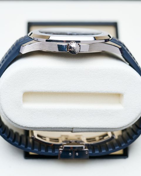 Patek Philippe Aquanaut 5168G-001